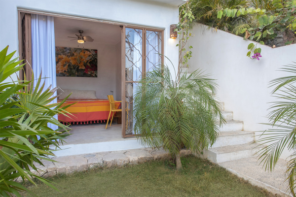 Perfect Getaway Black Coral Studio 2 bedpatio